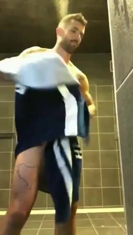Hung Dick Hunk Dry-off!