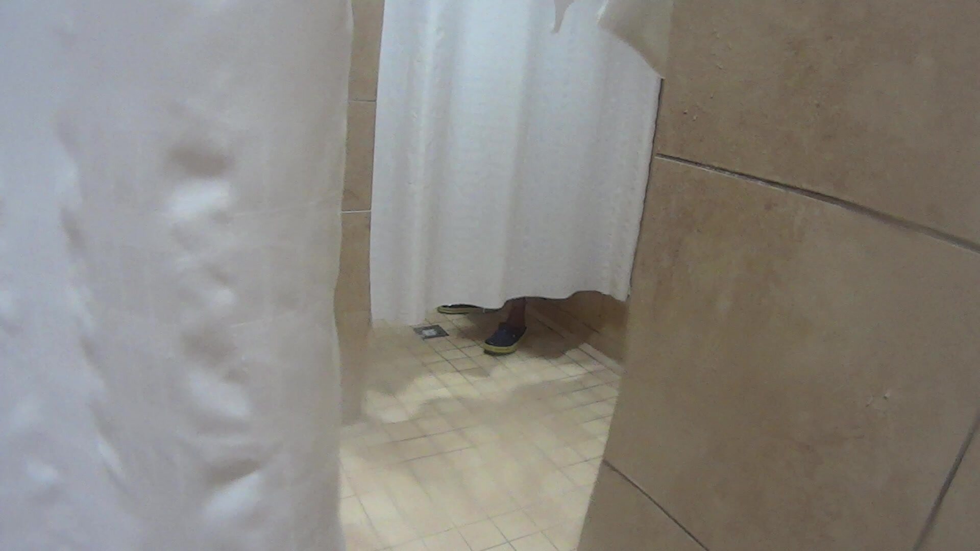 Jacking in Shower - video 2