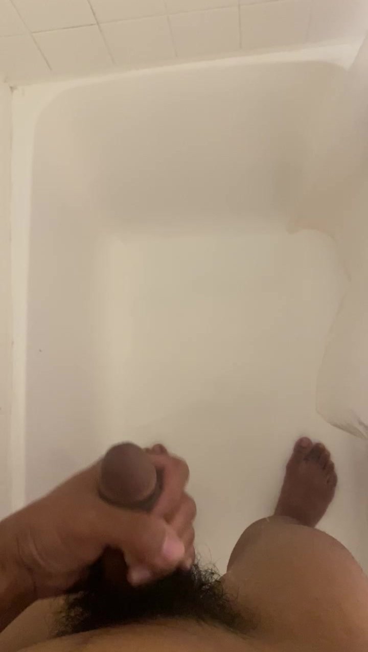 Jerking and pissing in the shower