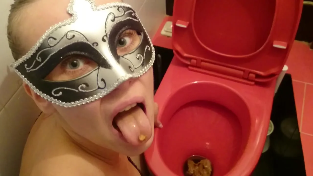 Im licking a dirty toilet - ThisVid.com em inglês