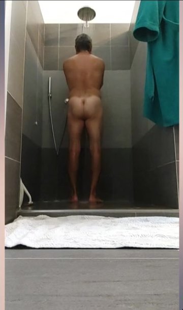Sexy dad in the shower