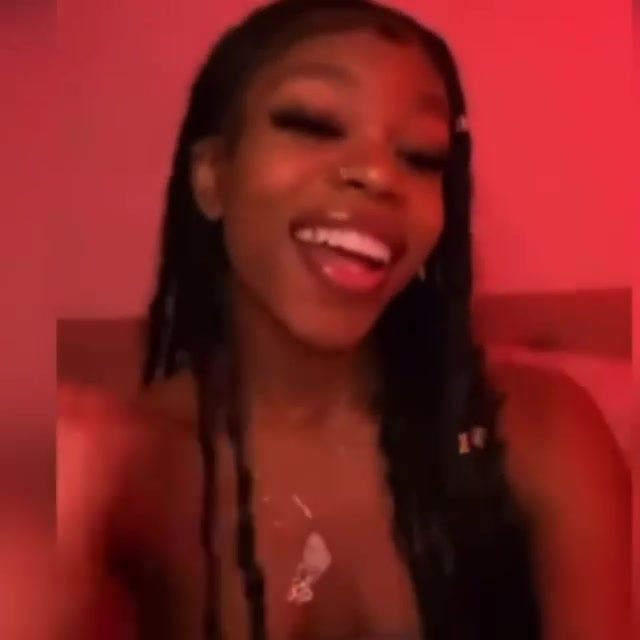 Ebony long tongue - video 2