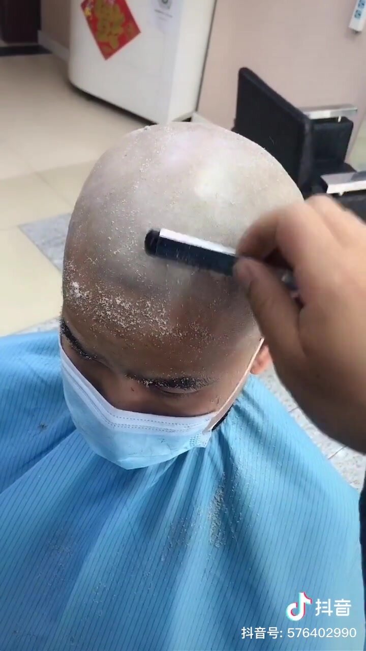 HEAD SHAVE BY RAZOR