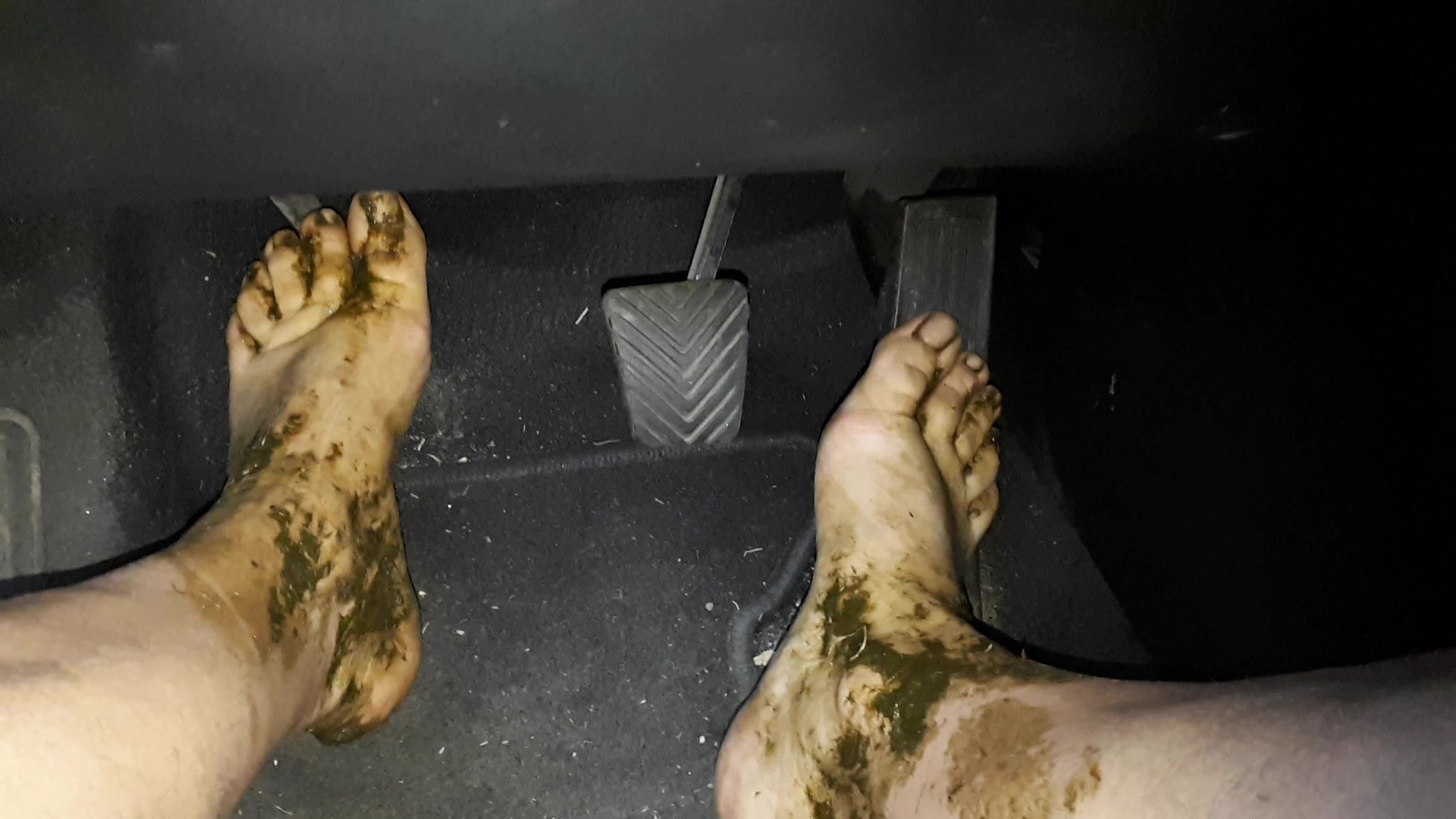 Driving car with my dirty cowshit feet