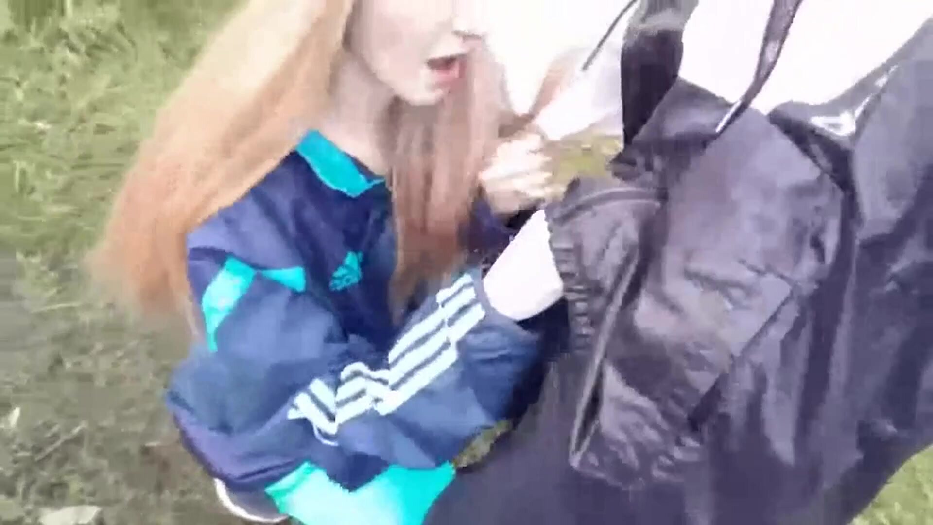 Girl eats out her gf in a field