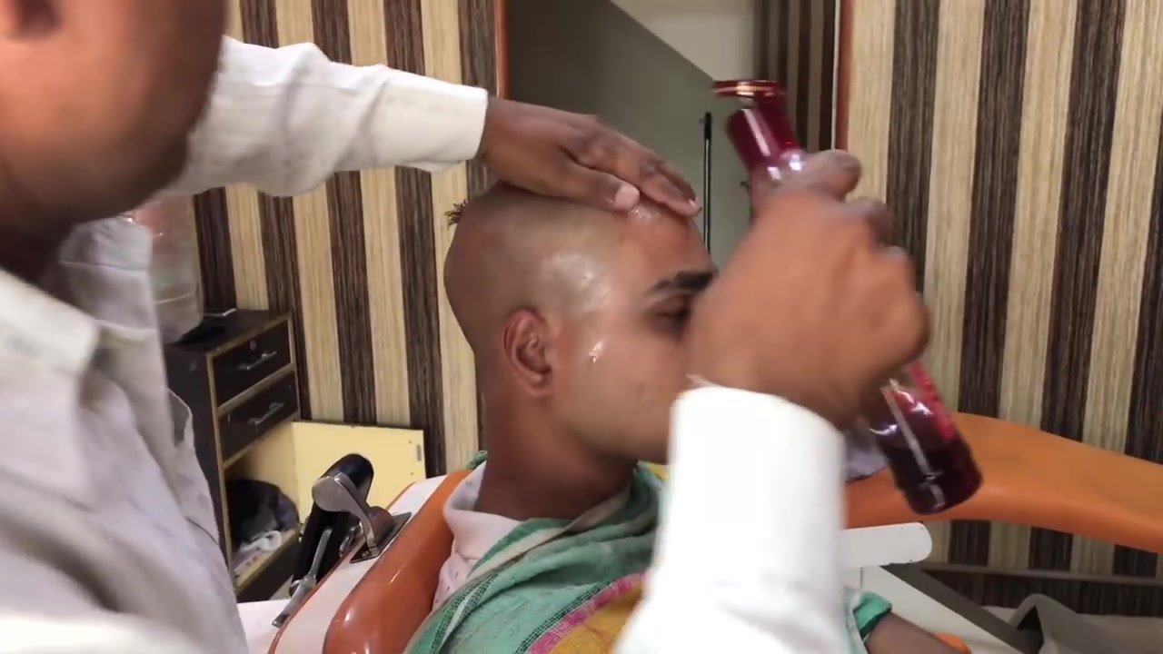 Old School Indian Barber's Bald Head Massage - ... - P