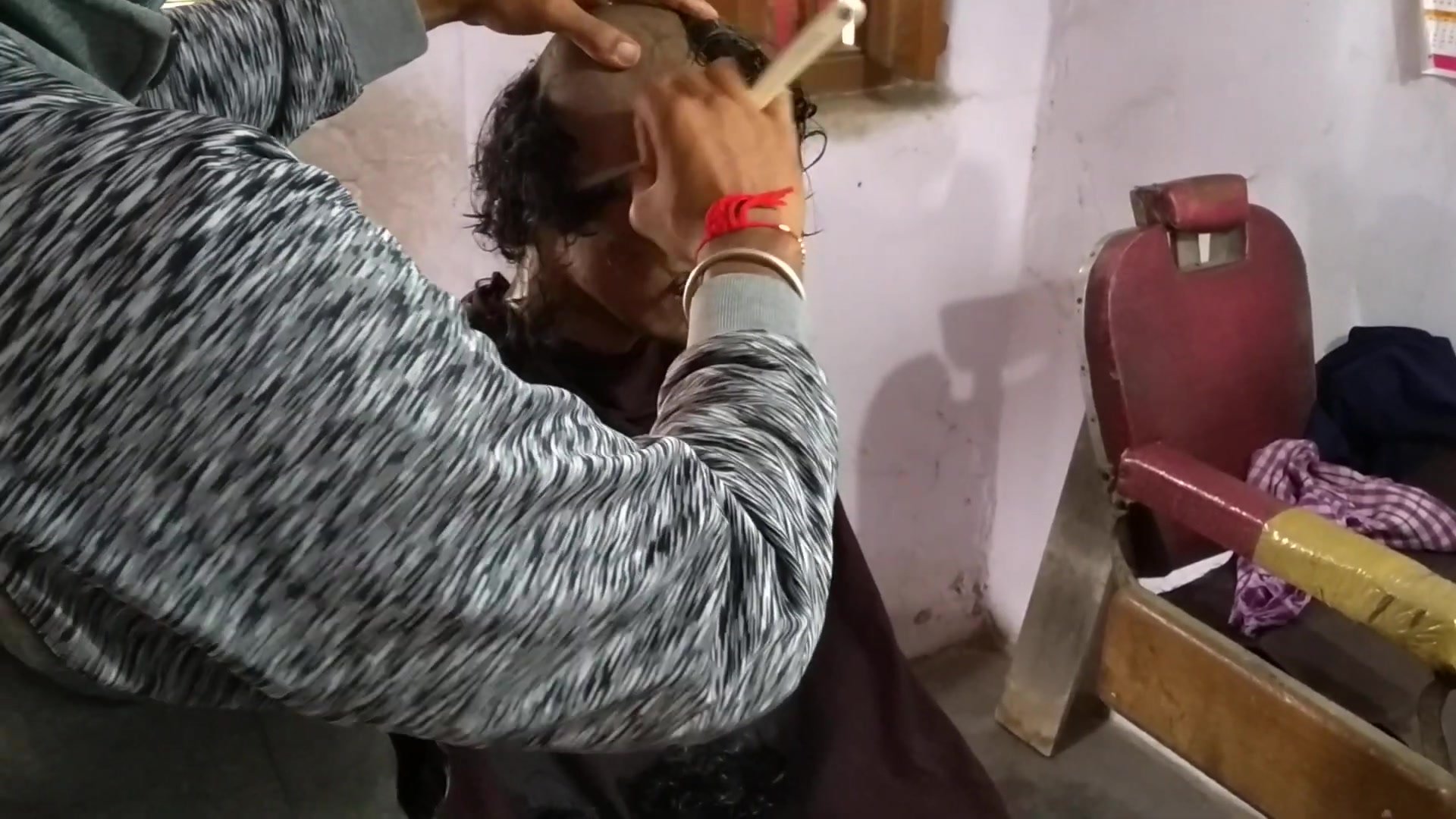Indian men head shave series 05