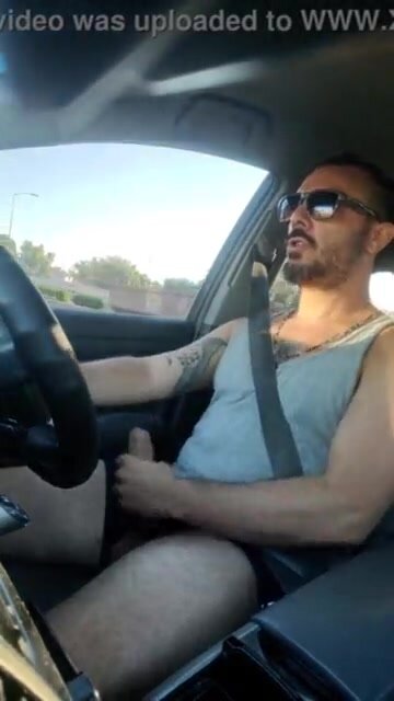 Nudist Hippie cums in the car