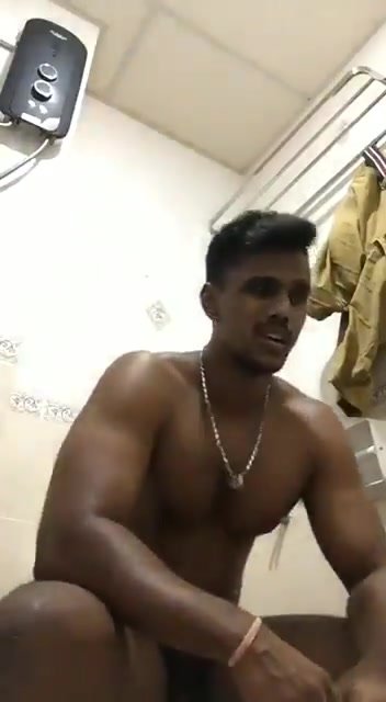 SHOWING OFF 2270 indian toilet