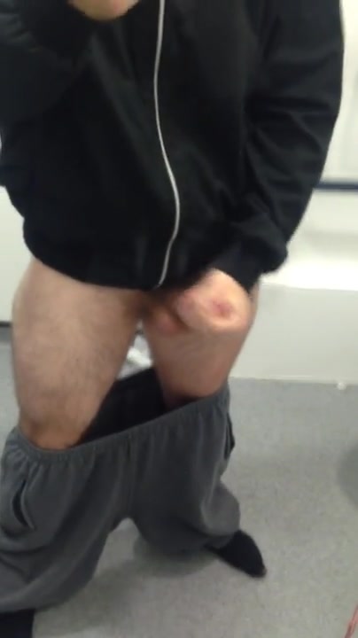 toilet wank - video 16