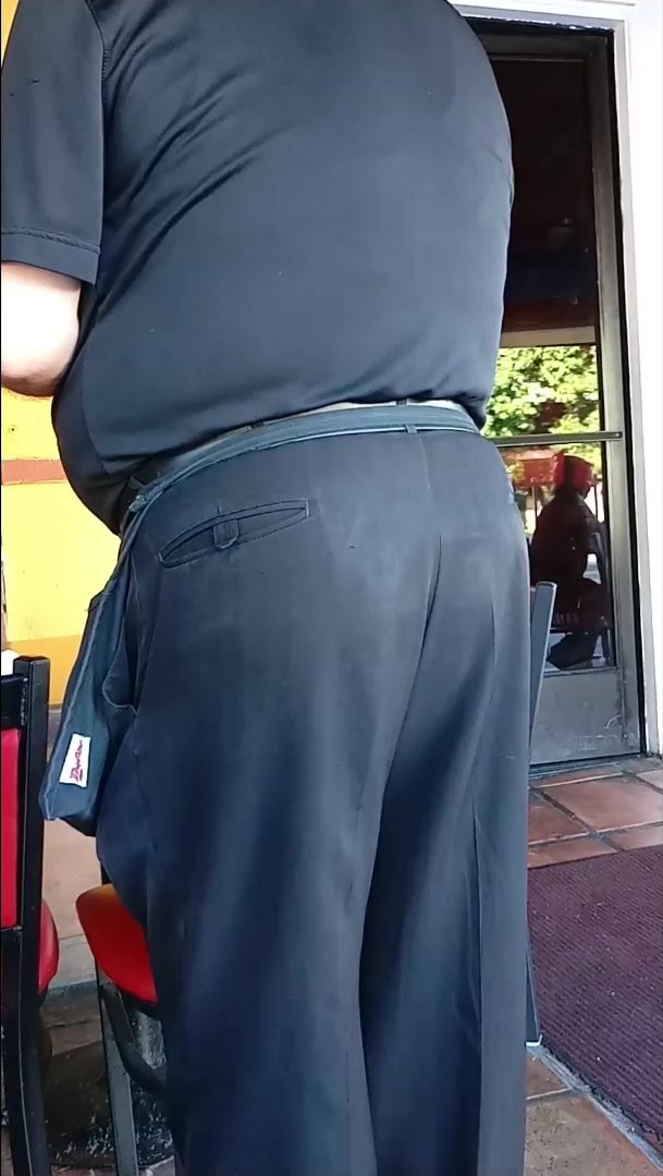 Mature Latino Waiter Daddy Huge Ass