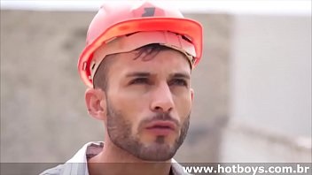 gay87 - Gay constructor fucked by the worker