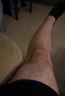 Leg flexing - video 2