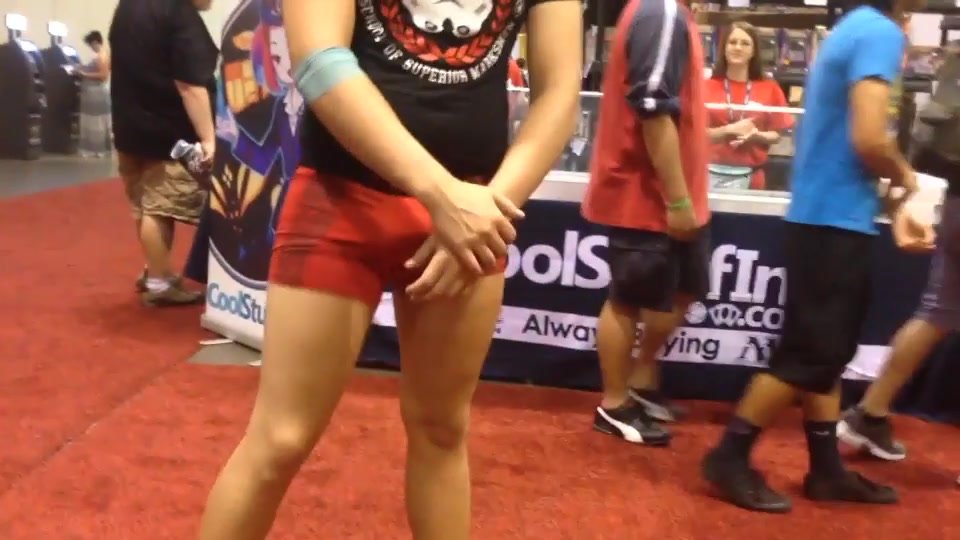 Huge public boner spandex