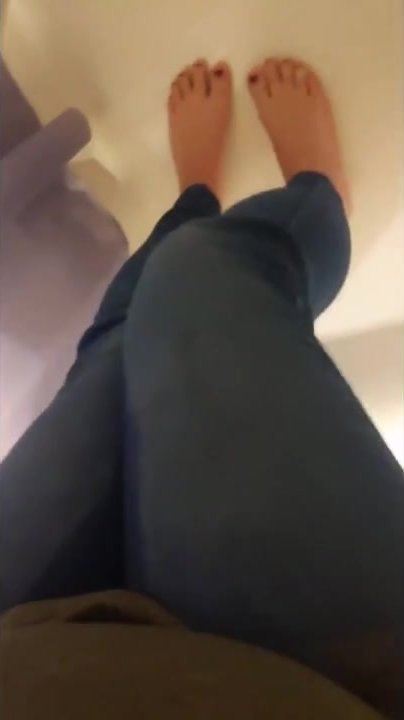 Pissing her jeans - video 6
