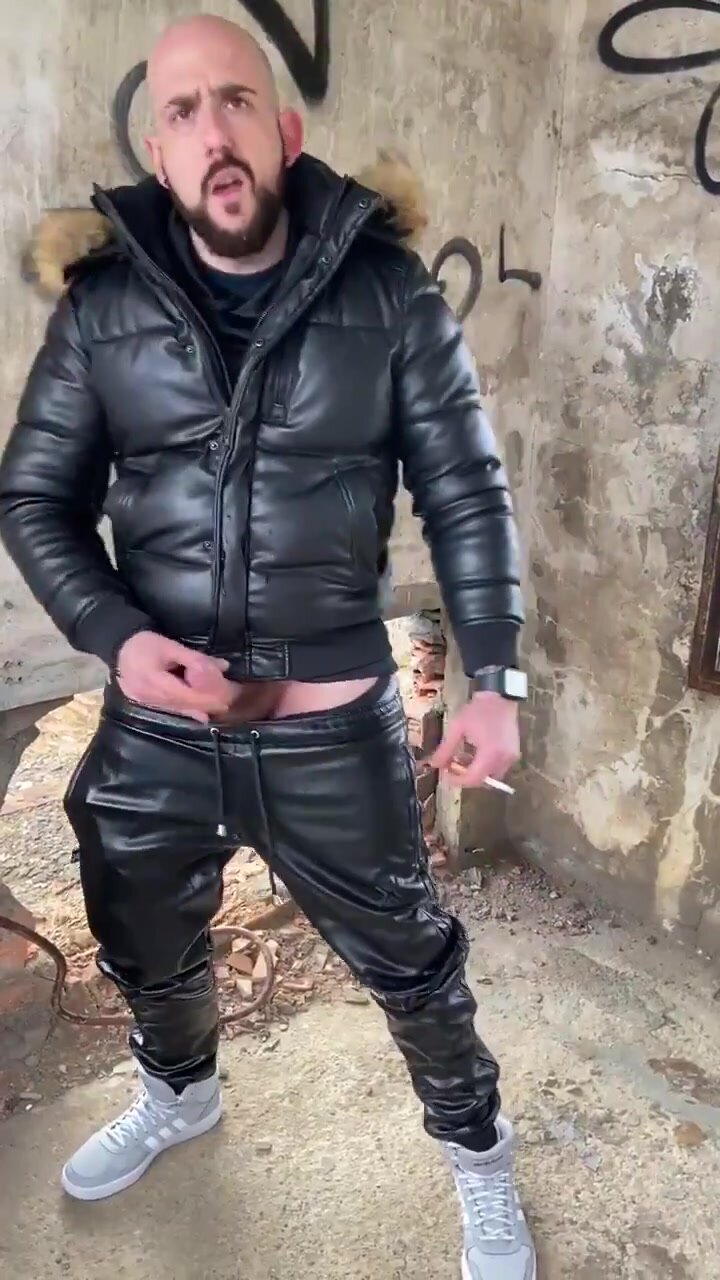 bald smoker wanks cock - video 4