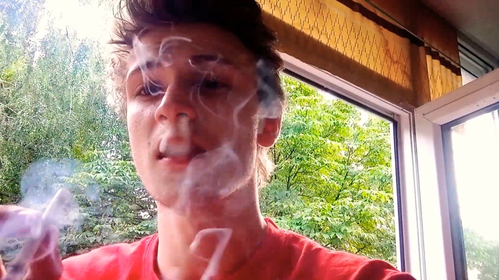 Boy LungFeeds Nicotine