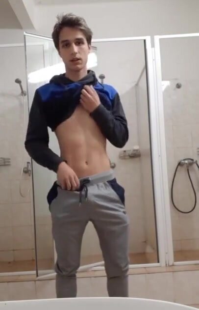 Quick Wank and  Cum