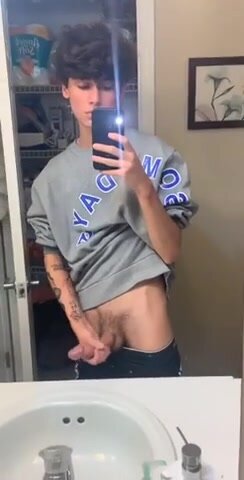 Selfie Wank in Mirror