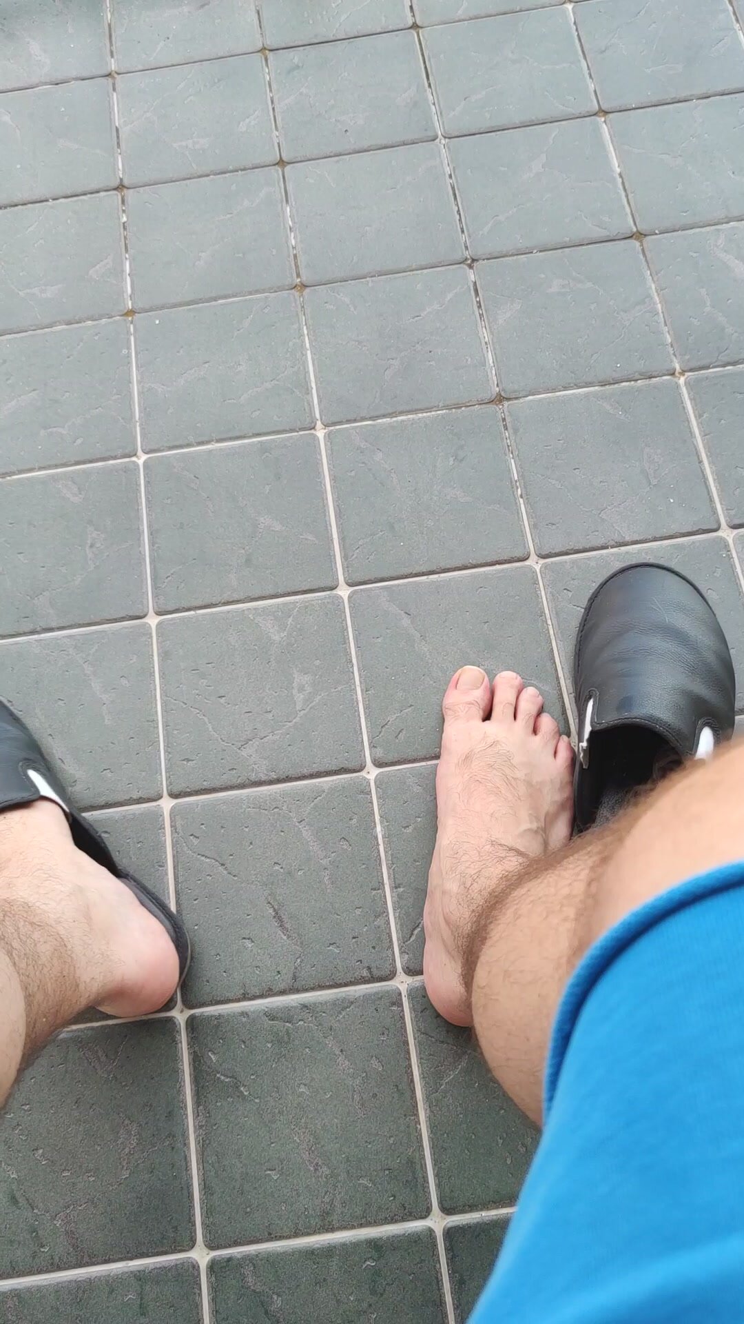 Sweaty feet - video 22