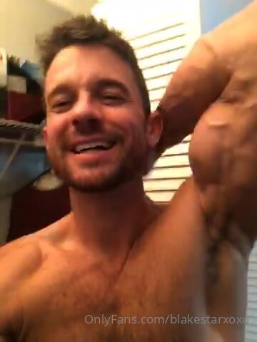 Popular wrestler shows cock