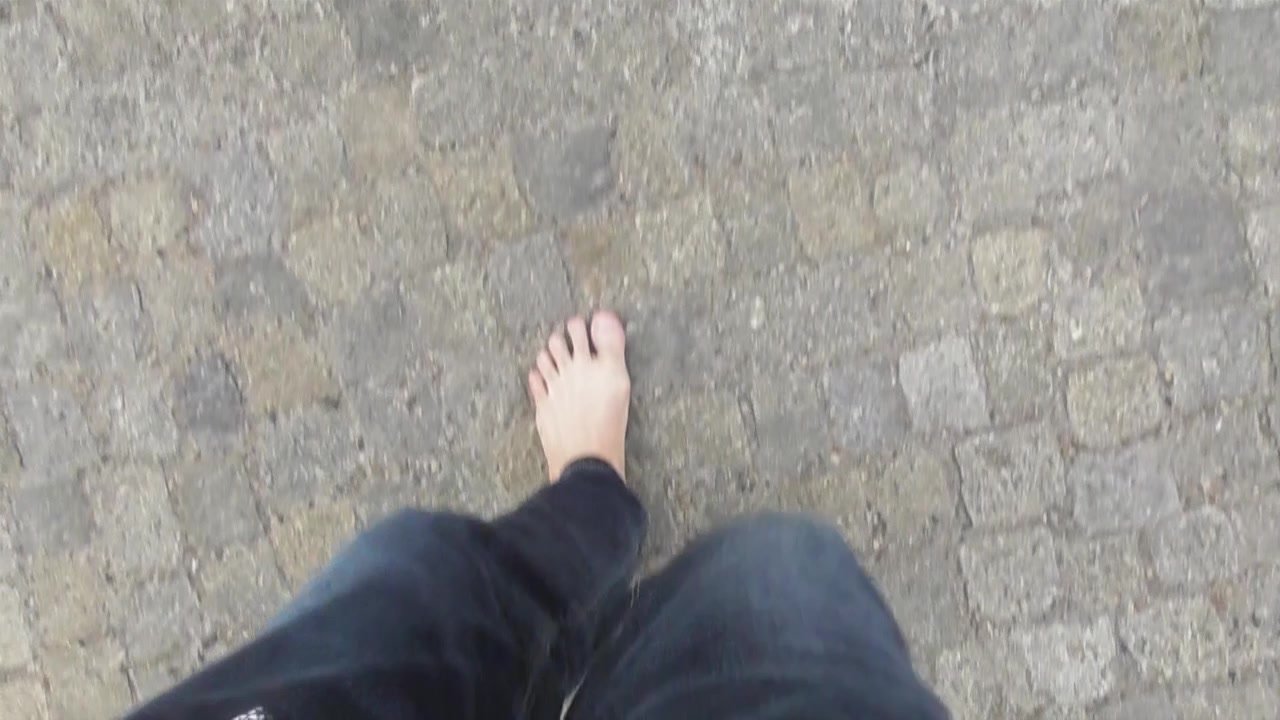 barefoot in berlin