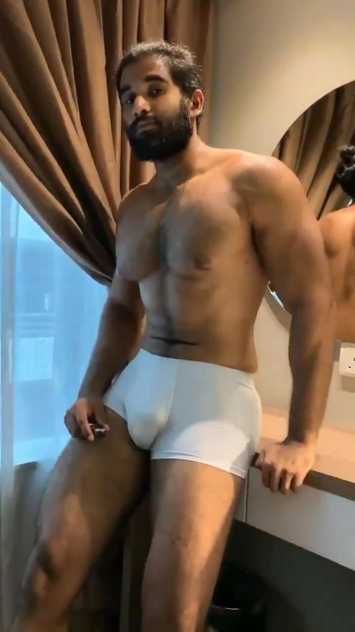 Sexy bulge 358 indian