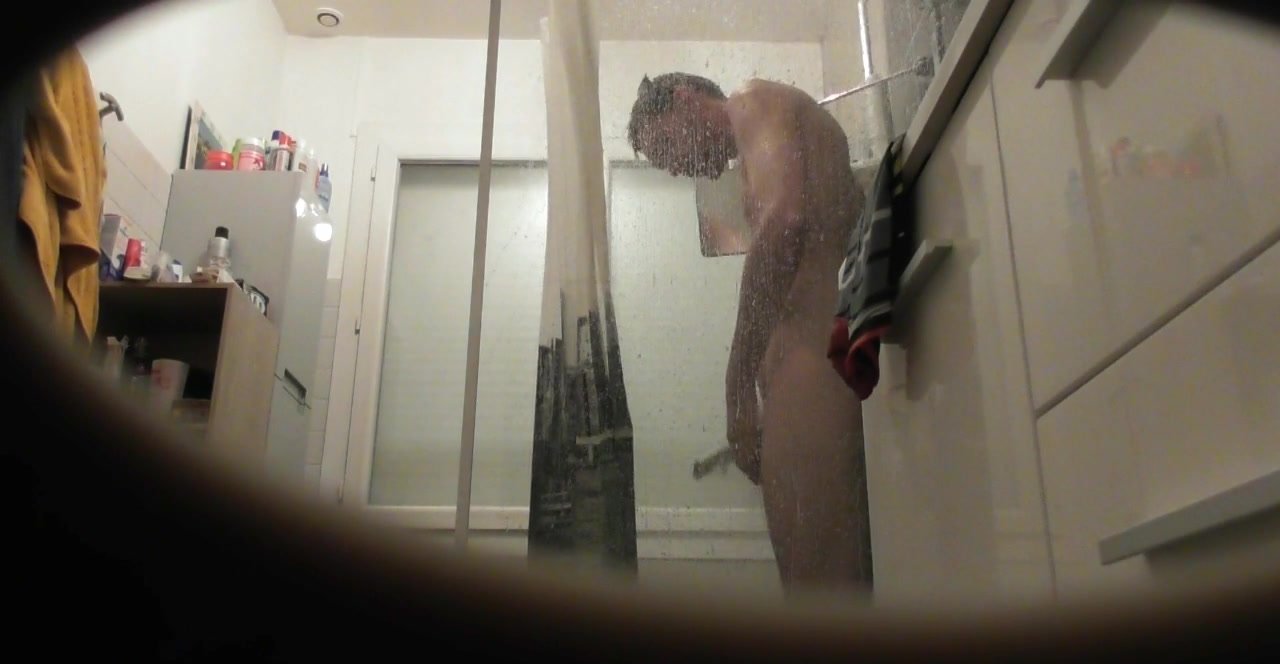 Spycam straight shower - video 5