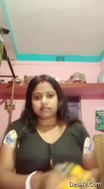 Indian Aunty Showing Pussy and Boobs - ThisVid.com