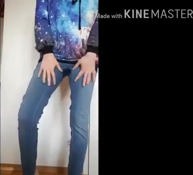 Desperate jeans wetting - video 3