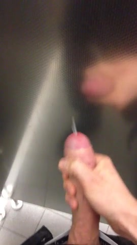 toilet wank - video 28
