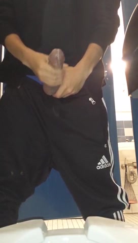 toilet wank - video 48
