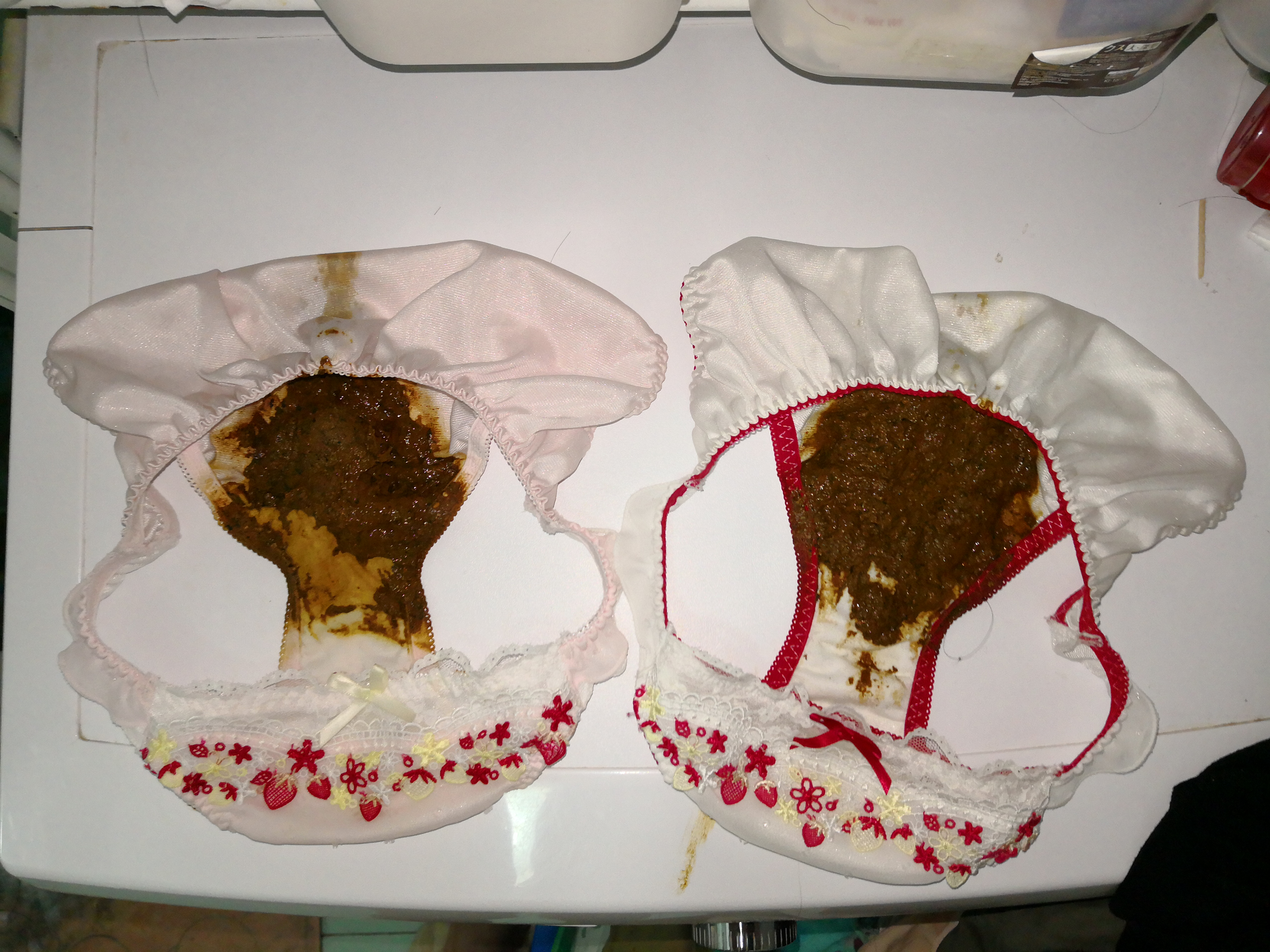 Take a look of that two lovely shited cherry panties!2