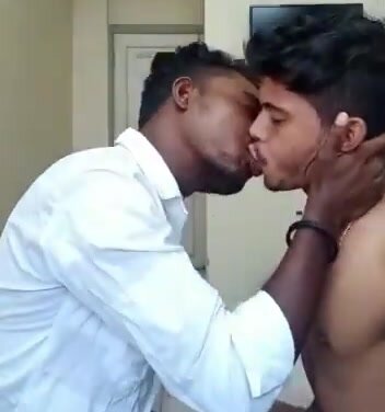 indian guys makeout