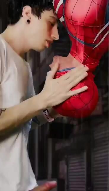 Hot Spiderman throatfuck