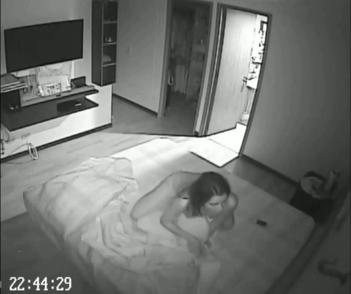 Straight Voyeur 2 hacked Ip cam pillow humping pic