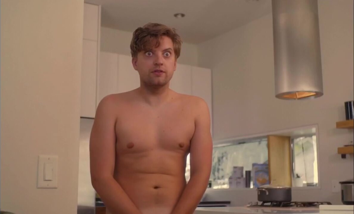 NAKED ROOMMATE, FUNNY: Awkward - ThisVid.com