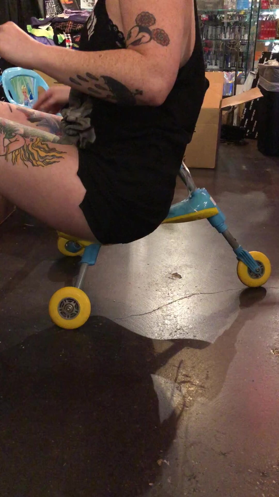 Buttcrush Small Tricycle