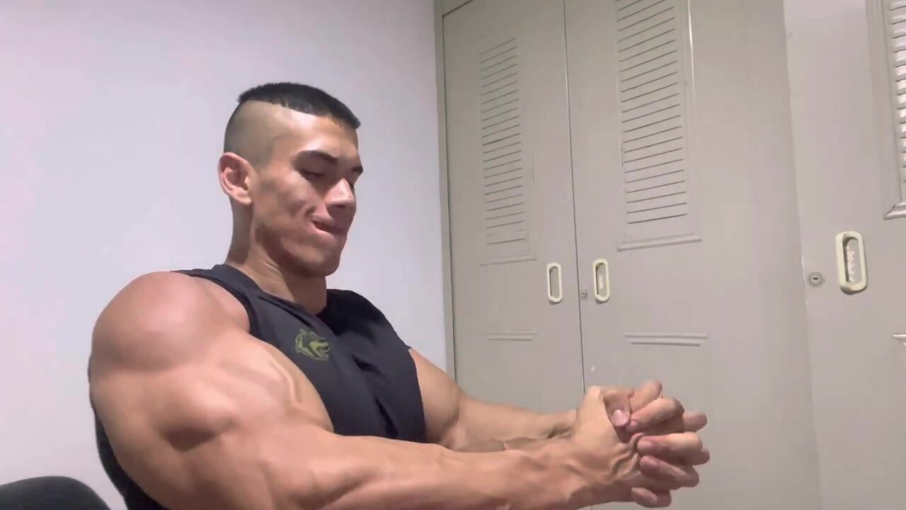 Giant biceps