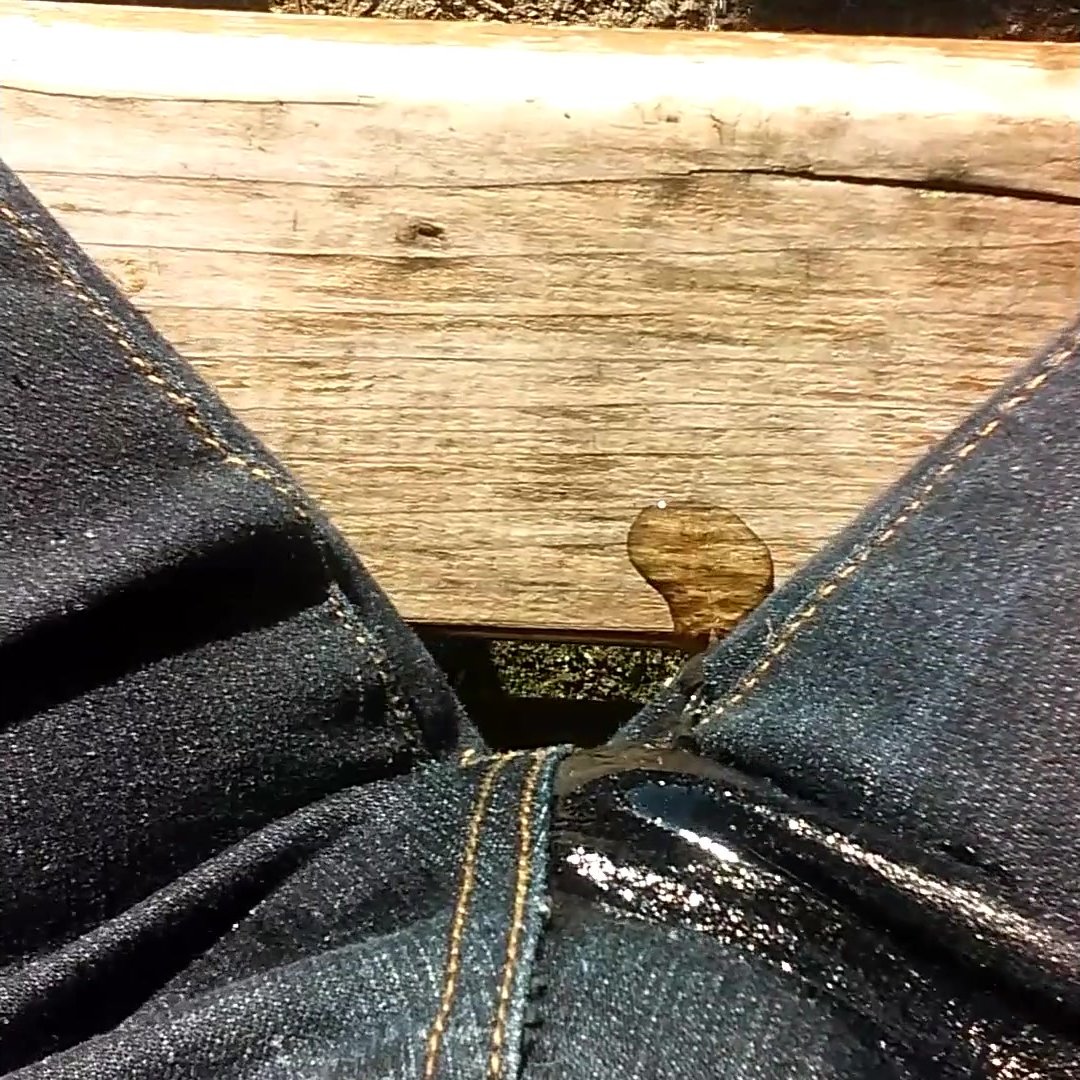 Peed my jeans in the daylight