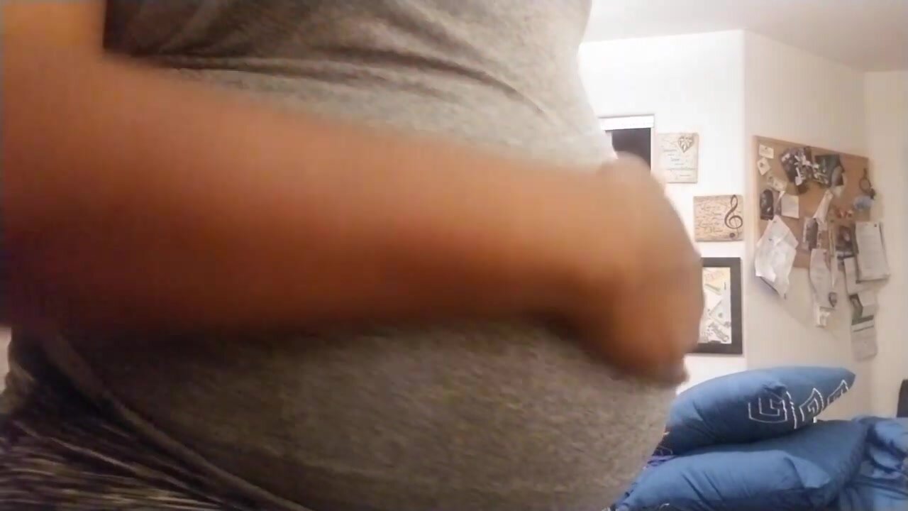 Ebony bloated burps - video 2
