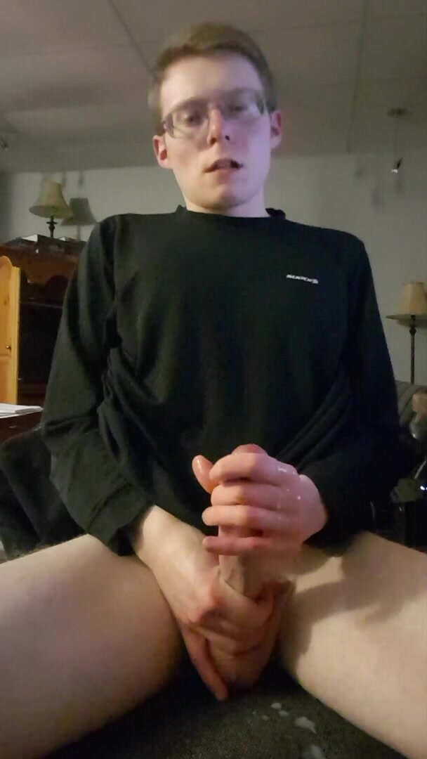 Nerdy College Boy Cums