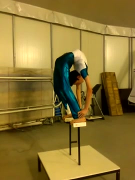 BERNARDI L... CONTORSIONISTA VID 20150819 142205 SD