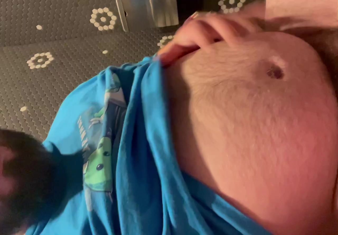 Public belly play - video 2