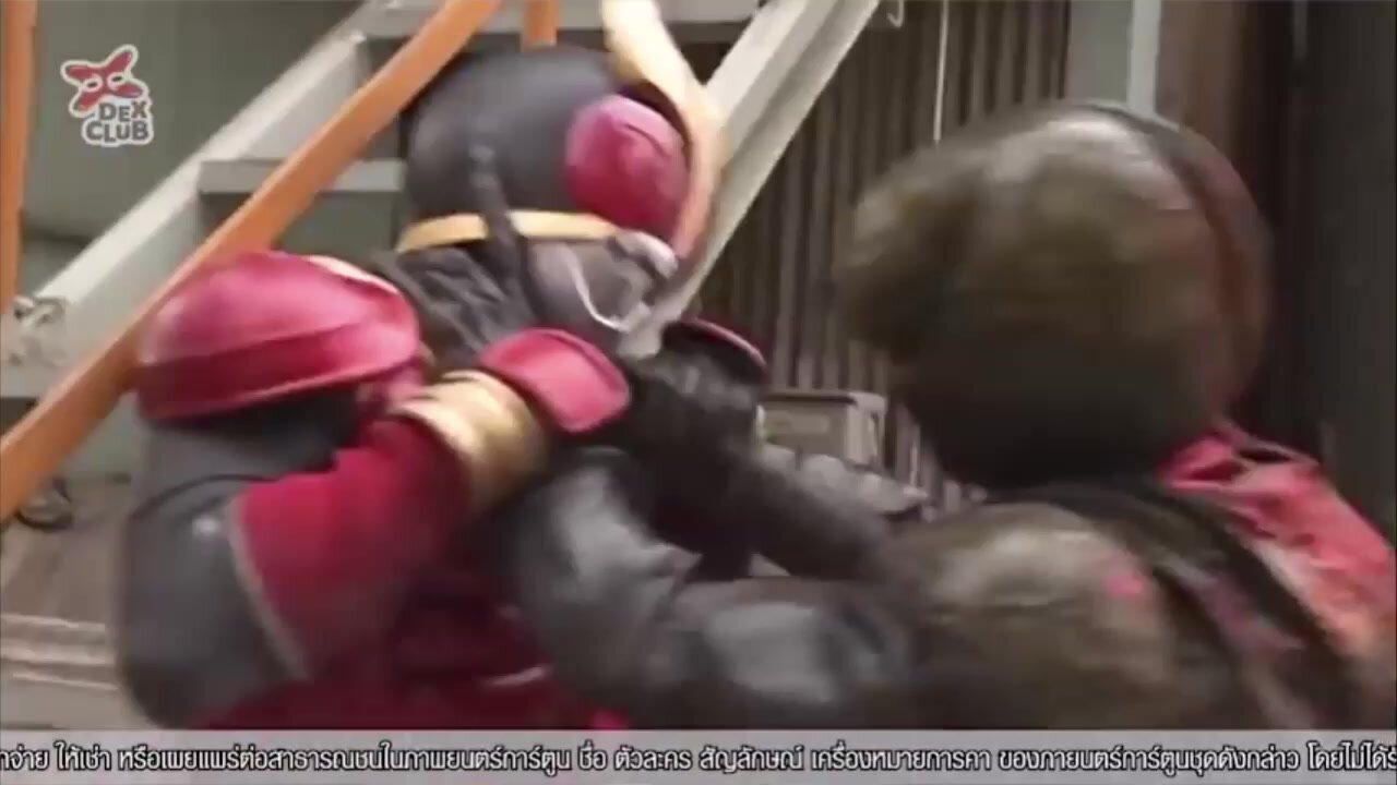 Superhero Fight - video 36