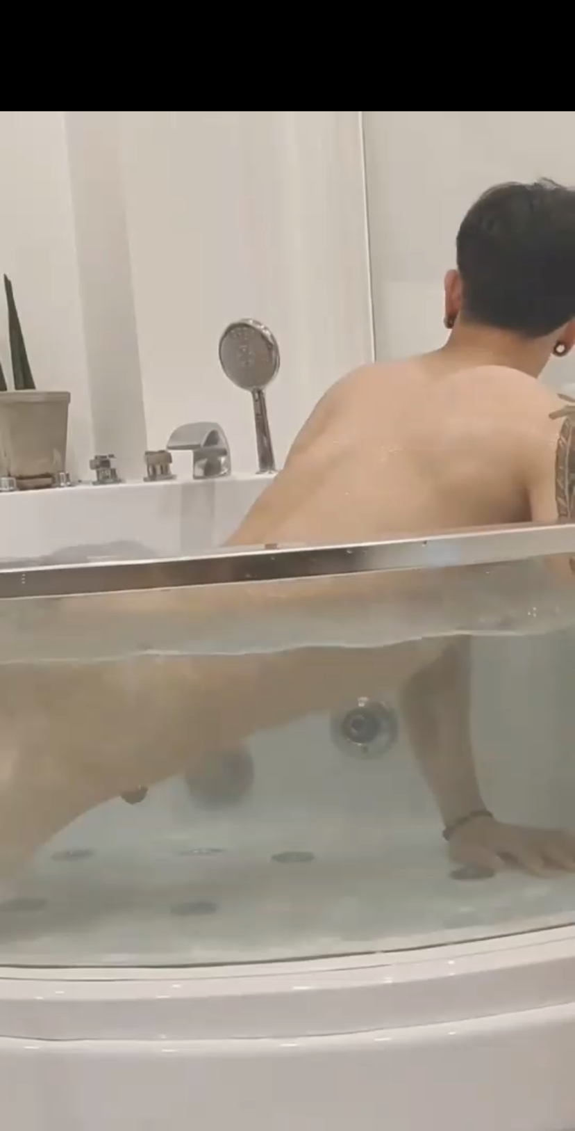 Spy cam men - video 21