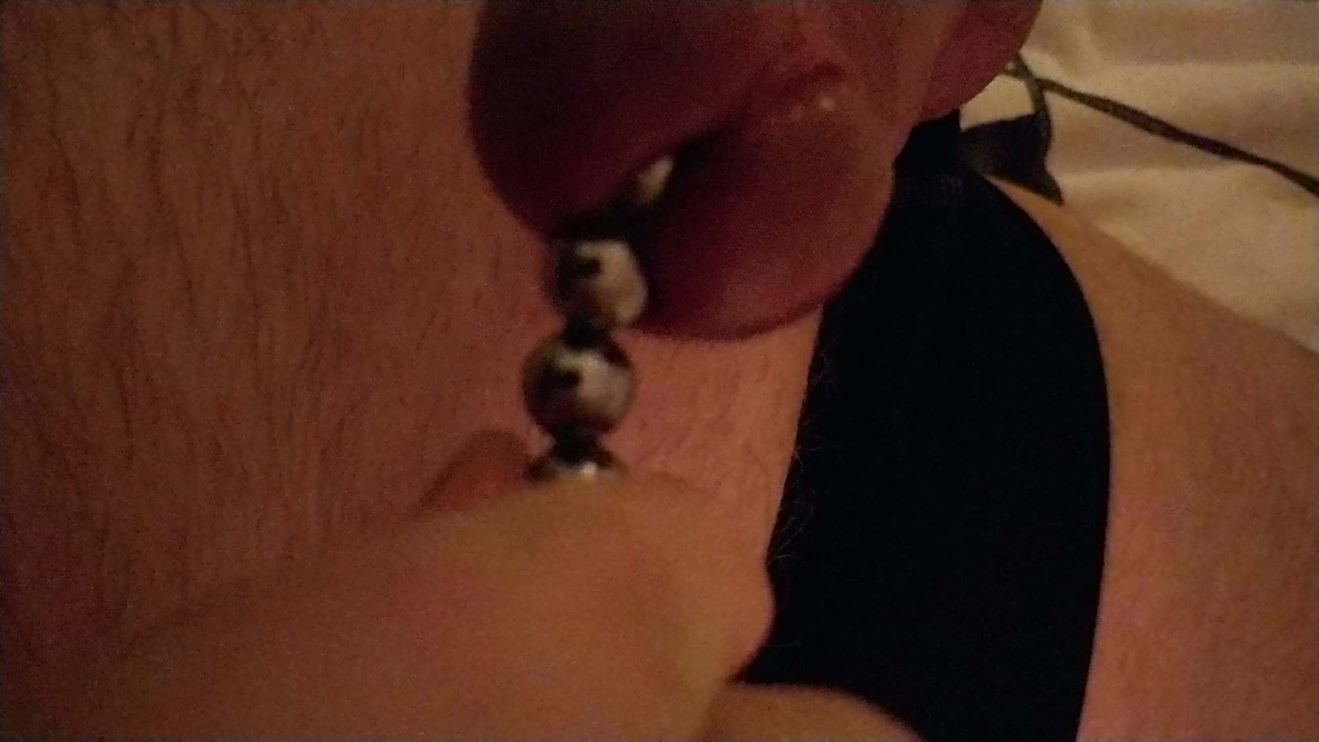 Sounding with a string of supermaget beads