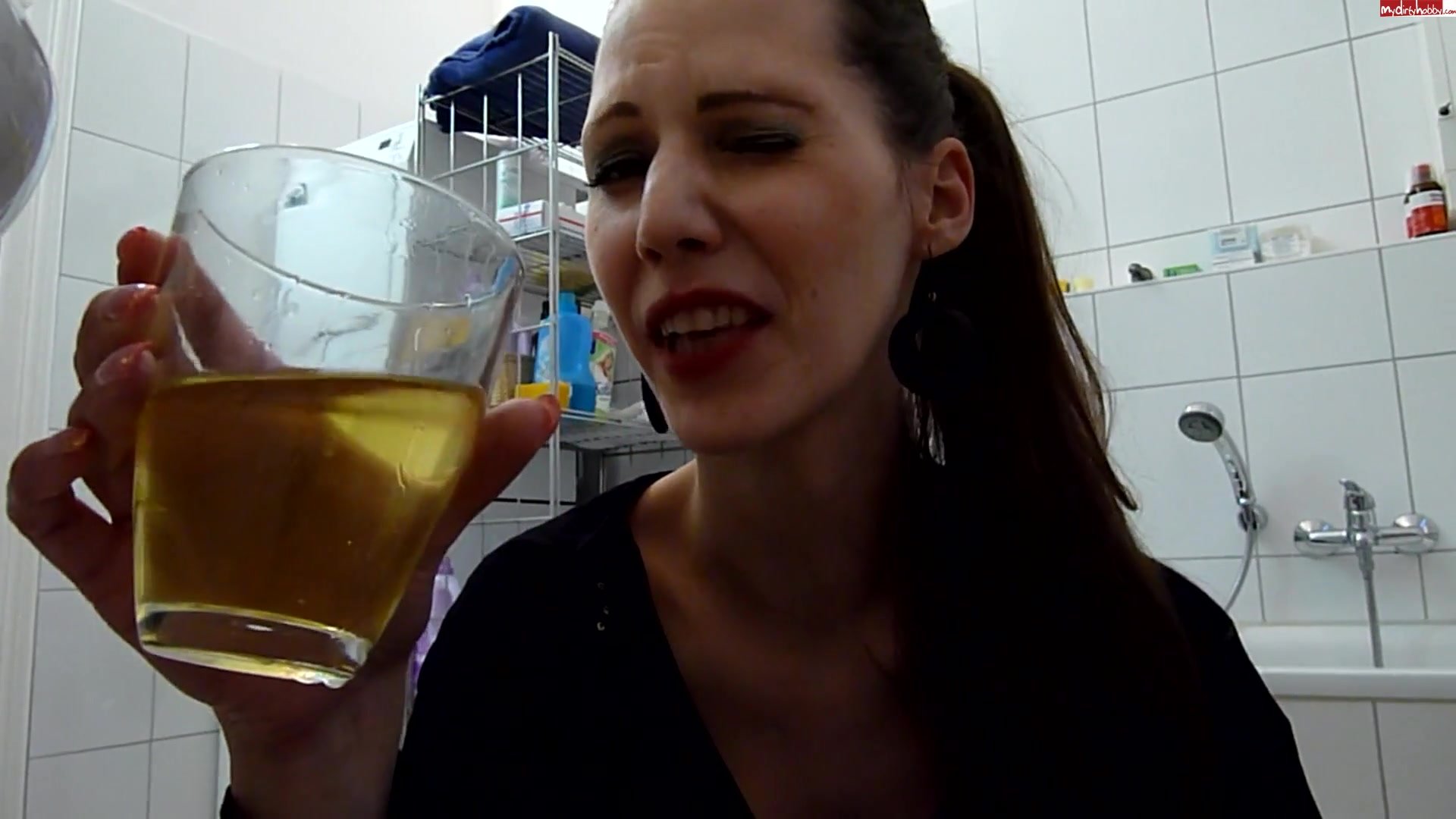 Piss whore drinks 6 glasses of her own pee