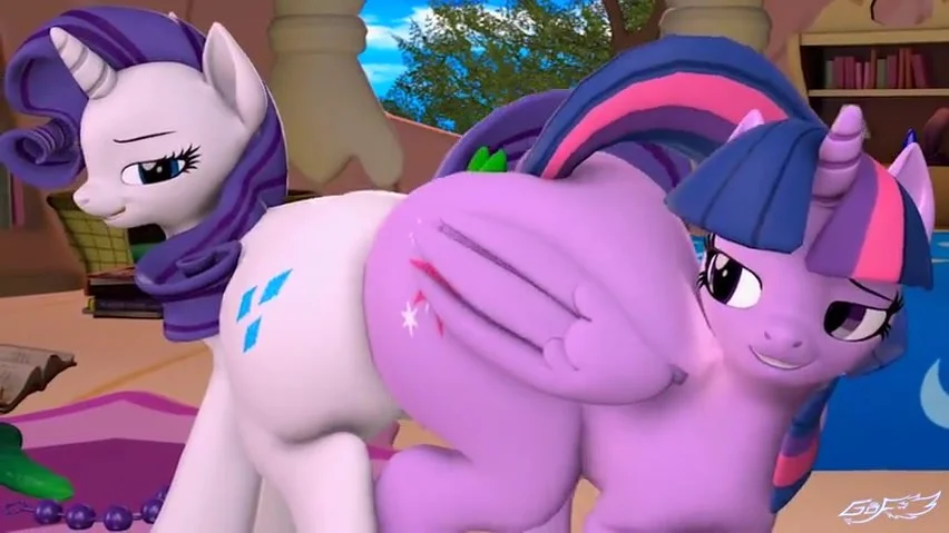 852px x 479px - Twilight Sparkle and Rarity Mess with Spike - ThisVid.com
