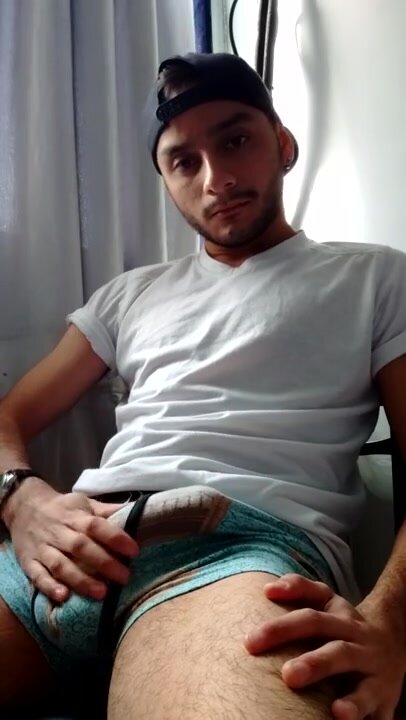 latin hot boy jacking off on cam